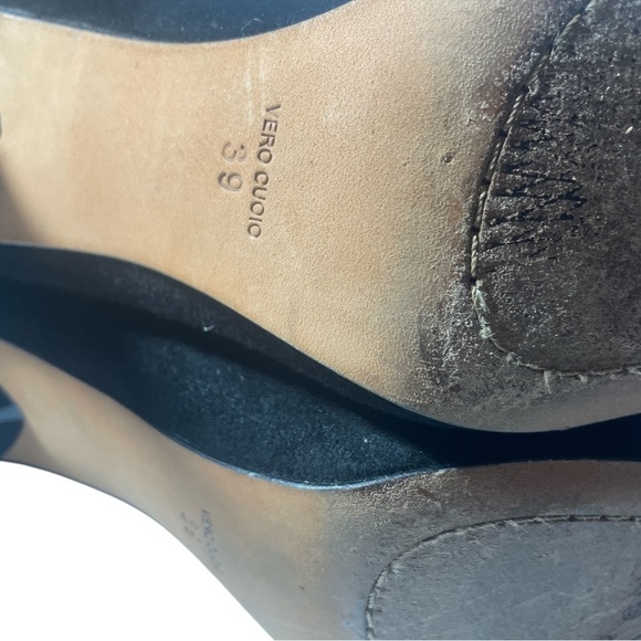 Women’s Vero Cuoio Black Boots - Picture 6 of 10